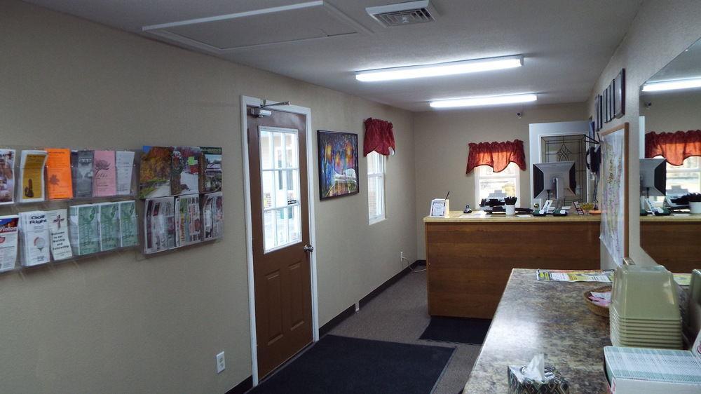 Modern Motel Vinton Екстер'єр фото